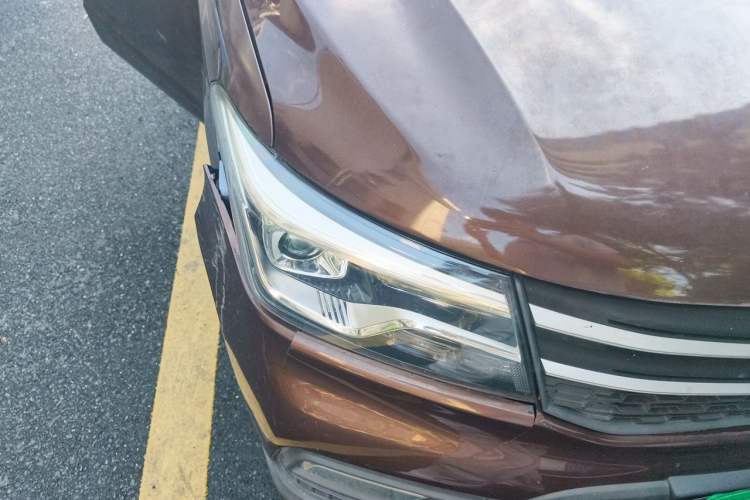 Used CHANGAN KAICHENG Ounuo S 2019 1.5L Ouno S Standard Model China VI JL473QG Right Front Headlight