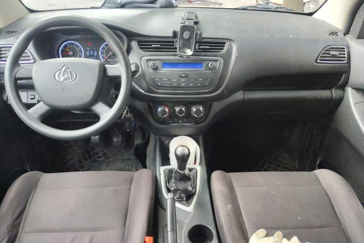 Used CHANGAN KAICHENG Ounuo S 2019 1.5L Ouno S Economy 5-Seat JL473QG Center Console