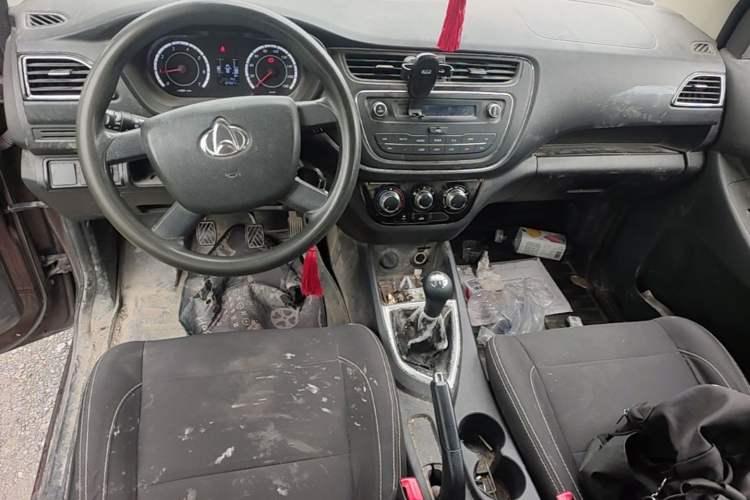Used CHANGAN KAICHENG Ounuo S 2019 1.5L Ouno S Economy 7-Seater JL473QG Center Console