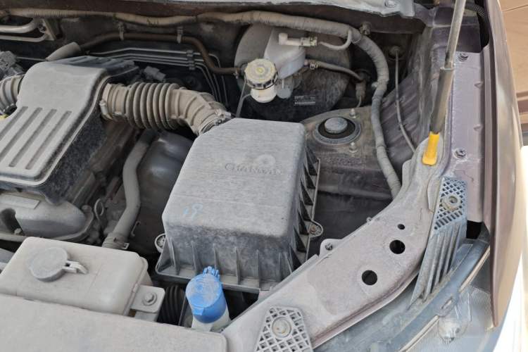 Used CHANGAN KAICHENG Ounuo S 2019 1.5L Ouno S Economy 5-Seat JL473QG Engine Bay Left