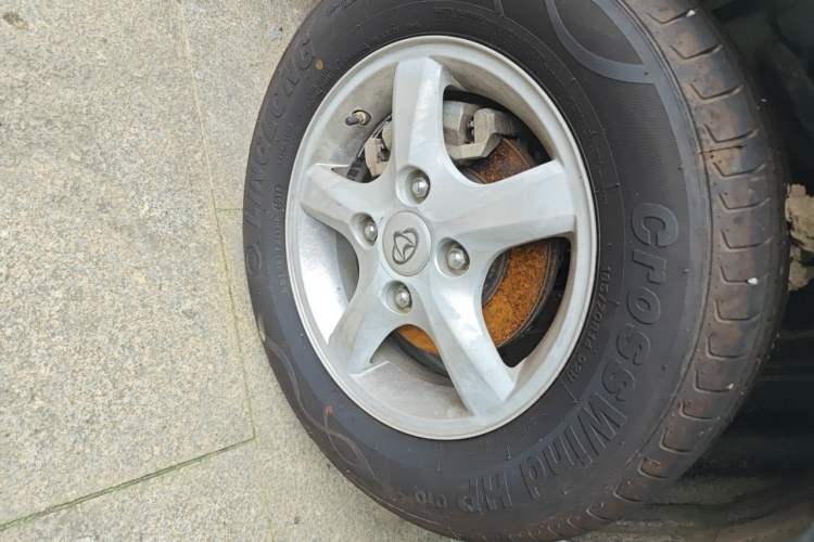 Used CHANGAN KAICHENG Ounuo S 2019 1.5L Ouno S Standard Model China VI JL473QG Right Front Wheel Hub