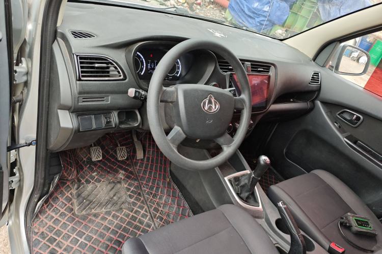 Used CHANGAN KAICHENG Ounuo S 2019 1.5L Ouno S Standard Model China VI JL473QG Center Console