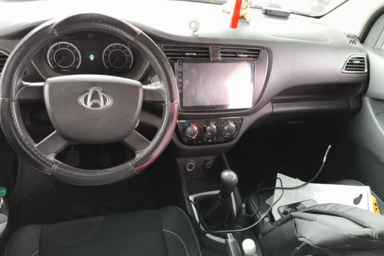 Used CHANGAN KAICHENG Ounuo S 2019 1.5L Ouno S Economy 7-Seater JL473QG Center Console