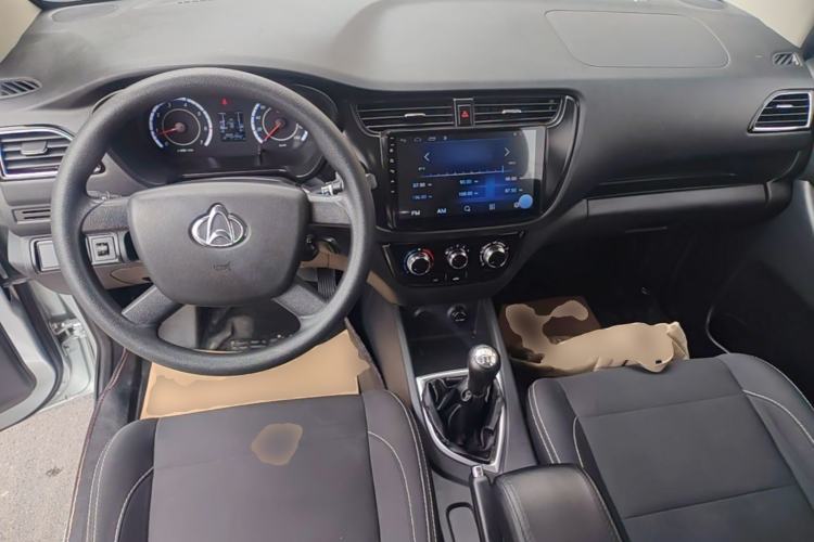 Used CHANGAN KAICHENG Ounuo S 2019 1.5L Ouno S Economy 7-Seater JL473QG Center Console