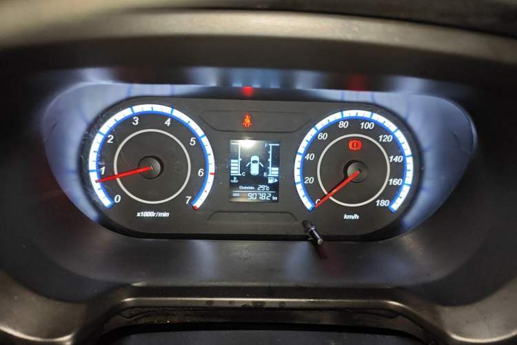 Used CHANGAN KAICHENG Ounuo S 2019 1.5L Ouno S Standard Model China VI JL473QG Instrument Cluster