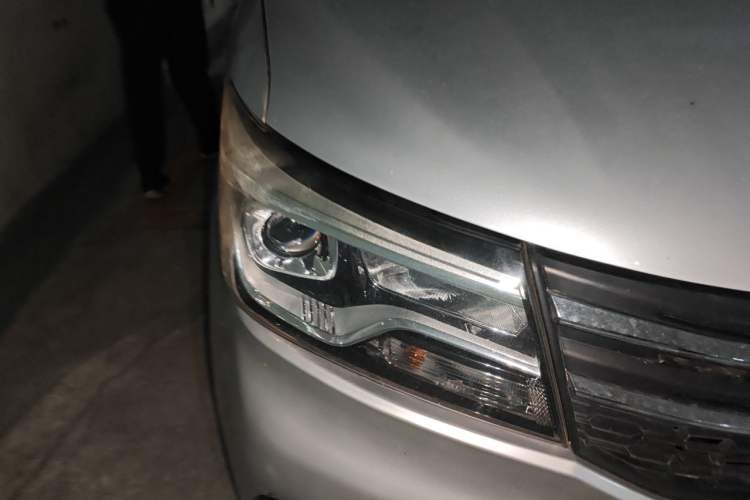 Used CHANGAN KAICHENG Ounuo S 2019 1.5L Ouno S Standard Model China VI JL473QG Right Front Headlight