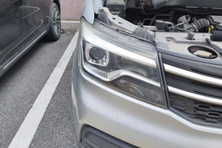 Used CHANGAN KAICHENG Ounuo S  Right Front Headlight