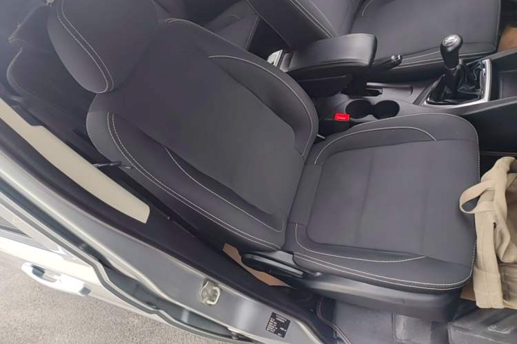 Used CHANGAN KAICHENG Ounuo S 2019 1.5L Ouno S Economy 7-Seater JL473QG Right Front Seat