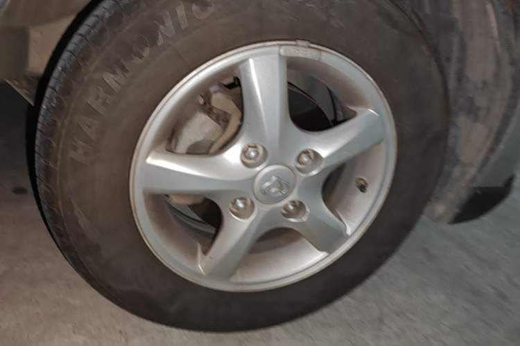 Used CHANGAN KAICHENG Ounuo S 2019 1.5L Ouno S Standard Model China VI JL473QG Right Front Wheel Hub