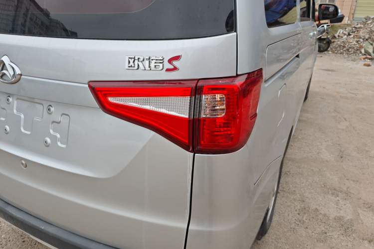 Used CHANGAN KAICHENG Ounuo S 2019 1.5L Ouno S Standard Model China VI JL473QG Right Rear Taillight