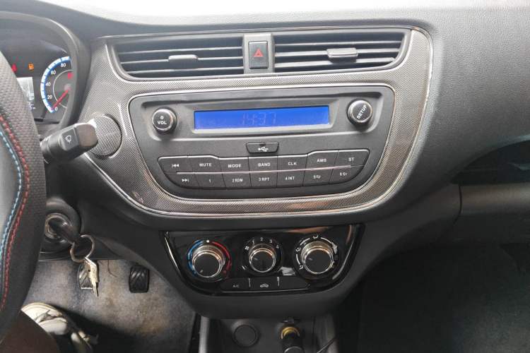 Used CHANGAN KAICHENG Ounuo S 2019 1.5L Ouno S Economy 7-Seater JL473QG Audio And AC Panel