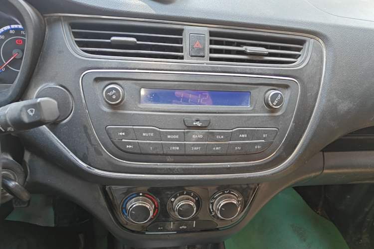 Used CHANGAN KAICHENG Ounuo S 2019 1.5L Ouno S Economy Model (Air-Conditioned) China VI Standard JL473QG Audio And AC Panel