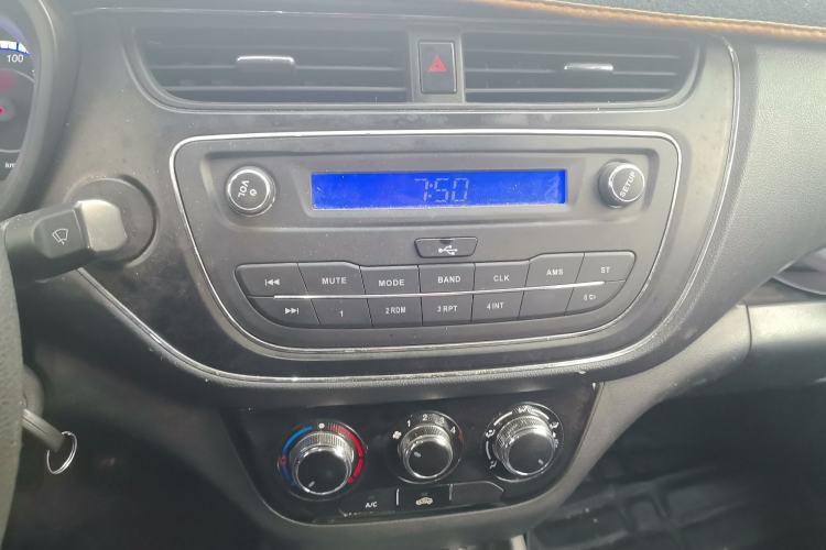 Used CHANGAN KAICHENG Ounuo S 2019 1.5L Ouno S Economy Model (Non-Air-Conditioned) China VI Standard JL473QG Audio And AC Panel