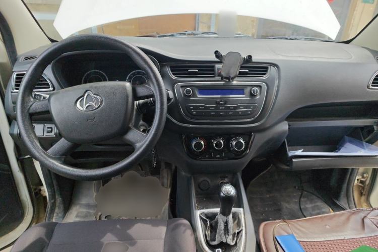 Used CHANGAN KAICHENG Ounuo S 2019 1.5L Ouno S Economy 5-Seat JL473QG Center Console