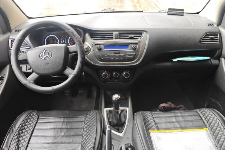 Used CHANGAN KAICHENG Ounuo S 2019 1.5L Ouno S Economy 7-Seater JL473QG Center Console