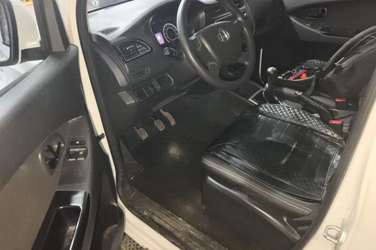 Used CHANGAN KAICHENG Ounuo S 2019 1.5L Ouno S Economy 5-Seat JL473QG Driver Seat