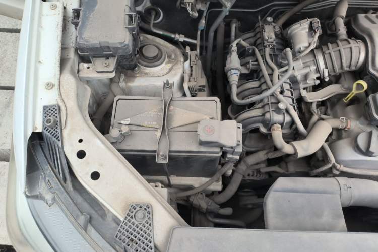 Used CHANGAN KAICHENG Ounuo S 2019 1.5L Ouno S Standard Model China VI JL473QG Engine Bay Right