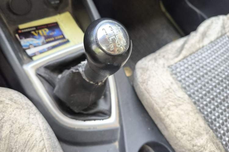 Used CHANGAN KAICHENG Ounuo S 2019 1.5L Ouno S Standard Model China VI JL473QG Gear Lever