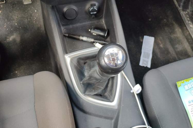 Used CHANGAN KAICHENG Ounuo S 2019 1.5L Ouno S Standard Model China VI JL473QG Gear Lever