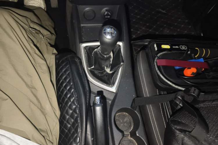 Used CHANGAN KAICHENG Ounuo S 2019 1.5L Ouno S Economy 5-Seat JL473QG Gear Lever