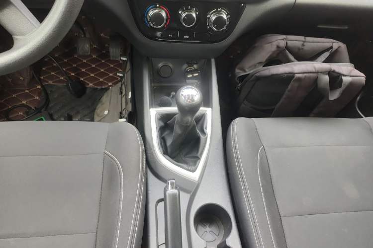 Used CHANGAN KAICHENG Ounuo S 2019 1.5L Ouno S Economy 7-Seater JL473QG Gear Lever