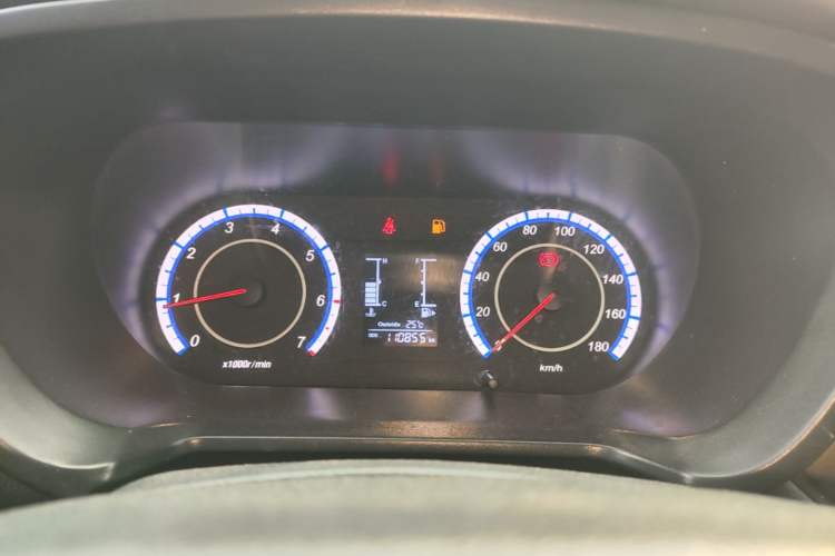 Used CHANGAN KAICHENG Ounuo S 2019 1.5L Ouno S Standard Model China VI JL473QG Instrument Cluster