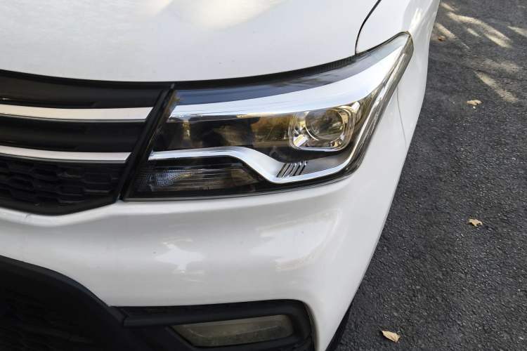 Used CHANGAN KAICHENG Ounuo S 2019 1.5L Ouno S Standard Model China VI JL473QG Left Front Headlight