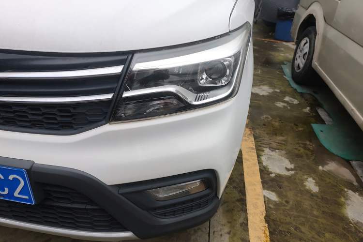 Used CHANGAN KAICHENG Ounuo S 2019 1.5L Ouno S Economy 7-Seater JL473QG Left Front Headlight