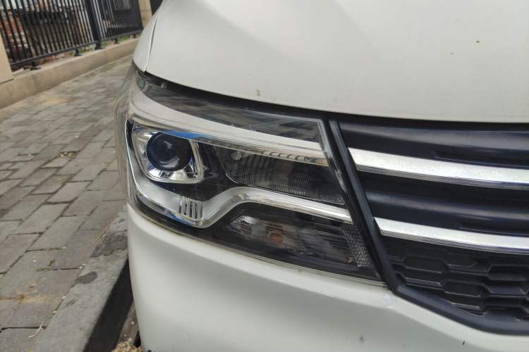Used CHANGAN KAICHENG Ounuo S  Right Front Headlight