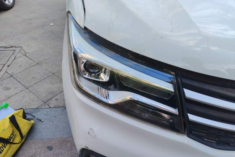 Used CHANGAN KAICHENG Ounuo S 2019 1.5L Ouno S Standard Model China VI JL473QG Right Front Headlight