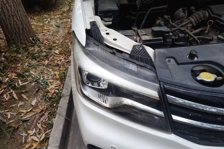 Used CHANGAN KAICHENG Ounuo S 2019 1.5L Ouno S Comfort Edition China VI Standard JL473QG Right Front Headlight