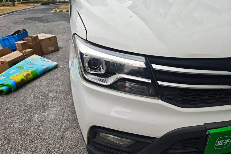 Used CHANGAN KAICHENG Ounuo S 2019 1.5L Ouno S Economy Model (Air-Conditioned) China VI Standard JL473QG Right Front Headlight