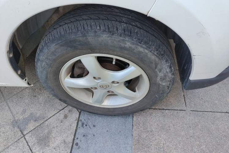 Used CHANGAN KAICHENG Ounuo S 2019 1.5L Ouno S Standard Model China VI JL473QG Right Front Wheel Hub