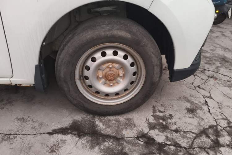 Used CHANGAN KAICHENG Ounuo S 2019 1.5L Ouno S Economy Model JL473QG Right Front Wheel Hub
