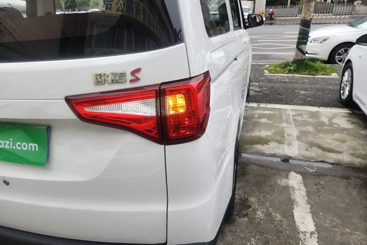 Used CHANGAN KAICHENG Ounuo S 2019 1.5L Ouno S Economy 7-Seater JL473QG Right Rear Taillight