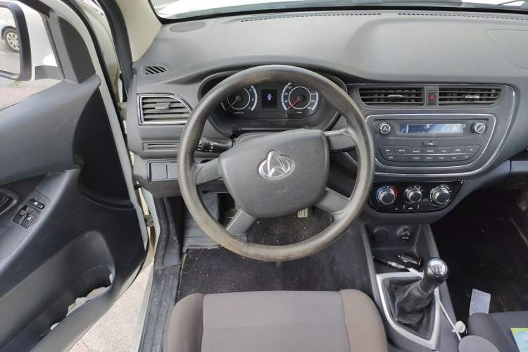 Used CHANGAN KAICHENG Ounuo S 2019 1.5L Ouno S Standard Model China VI JL473QG Steering Wheel
