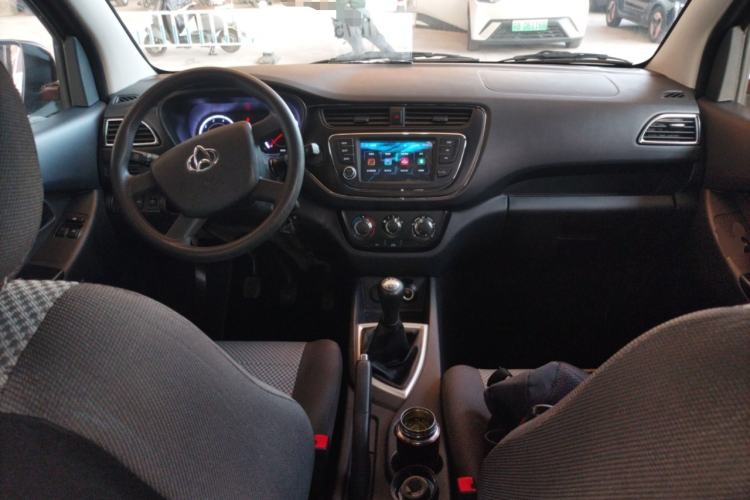 Used CHANGAN KAICHENG Ounuo S 2021 1.5L Ono S Smart Edition Dual-Steaming Air-Conditioned Bus JL473QG Center Console