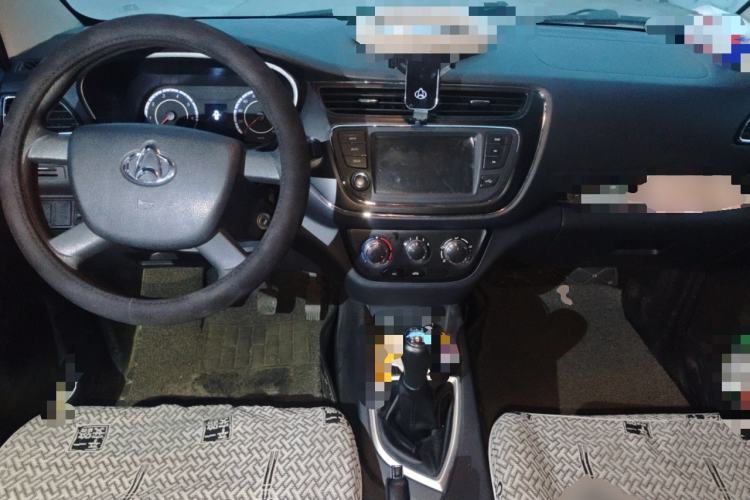 Used CHANGAN KAICHENG Ounuo S 2021 1.5L Ono S Smart Edition Dual-Steaming Air-Conditioned Bus JL473QG Center Console