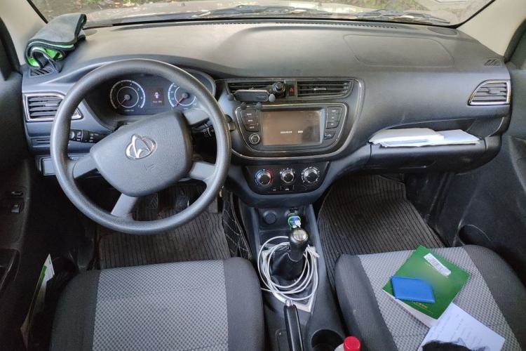 Used CHANGAN KAICHENG Ounuo S 2021 1.5L Ono S Smart Edition Dual-Steaming Air-Conditioned Bus JL473QG Center Console
