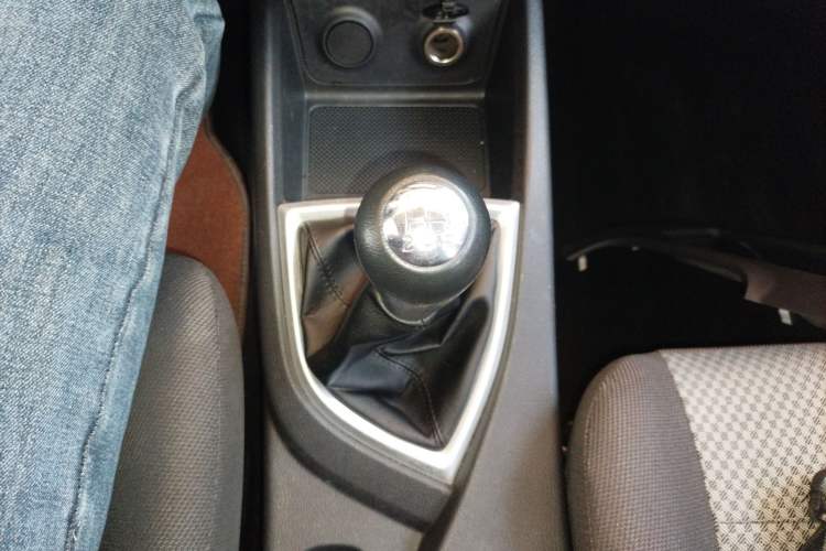 Used CHANGAN KAICHENG Ounuo S 2021 1.5L Ono S Smart Edition Dual-Steaming Air-Conditioned Bus JL473QG Gear Lever