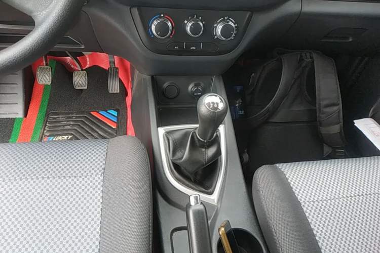 Used CHANGAN KAICHENG Ounuo S 2021 1.5L Ono S Smart Edition Dual-Steaming Air-Conditioned Bus JL473QG Gear Lever