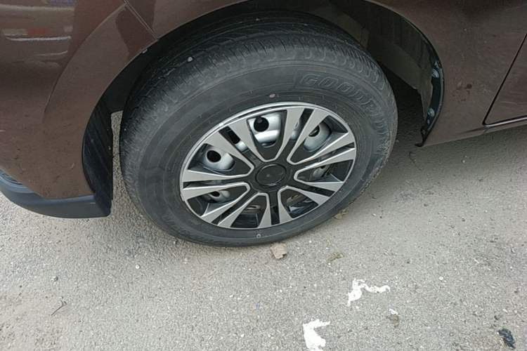 Used CHANGAN KAICHENG Ounuo S 2021 1.5L Ono S Smart Edition Dual-Steaming Air-Conditioned Bus JL473QG Left Front Wheel Hub