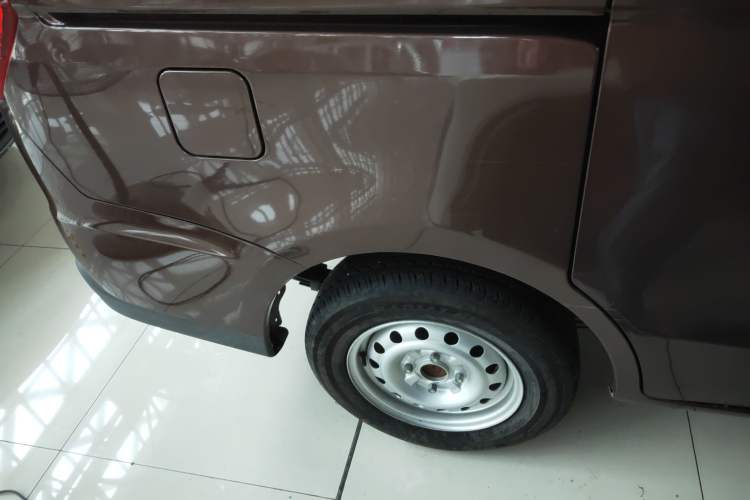 Used CHANGAN KAICHENG Ounuo S 2021 1.5L Ono S Smart Edition Dual-Steaming Air-Conditioned Bus JL473QG Right Rear Wheel Hub