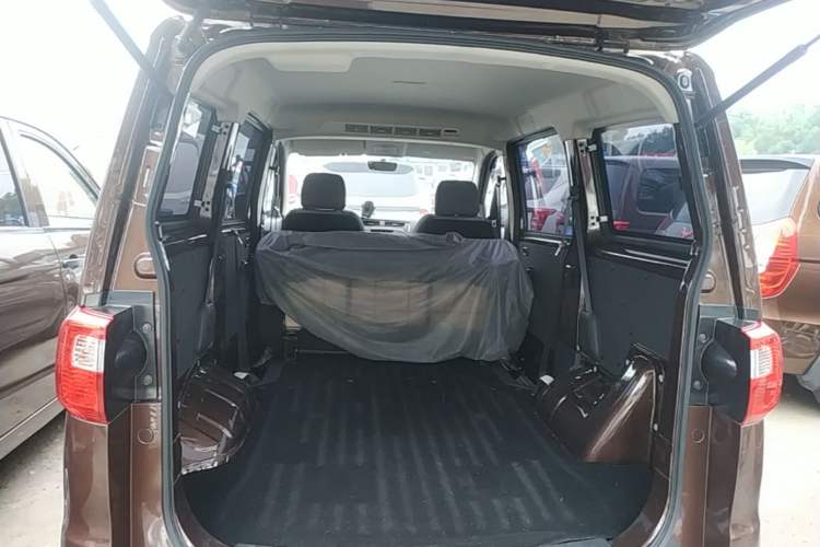 Used CHANGAN KAICHENG Ounuo S 2021 1.5L Ono S Smart Edition Dual-Steaming Air-Conditioned Bus JL473QG Trunk