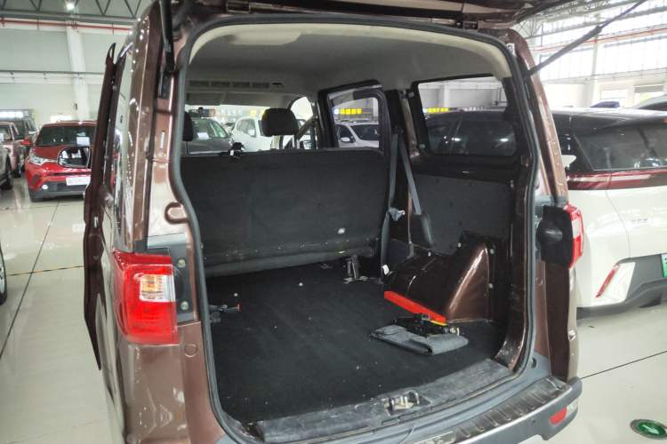 Used CHANGAN KAICHENG Ounuo S 2021 1.5L Ono S Smart Edition Dual-Steaming Air-Conditioned Bus JL473QG Trunk