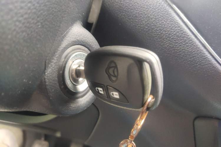 Used CHANGAN KAICHENG Ounuo S 2021 1.5L Ono S Smart Edition Single-Steaming Air-Conditioned Bus JL473QG Vehicle Key