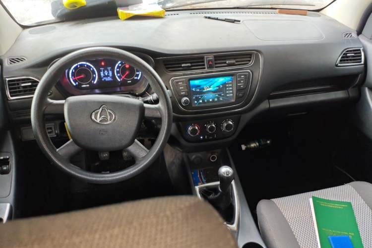 Used CHANGAN KAICHENG Ounuo S 2021 1.5L Ono S Smart Edition Dual-Steaming Air-Conditioned Bus JL473QG Center Console