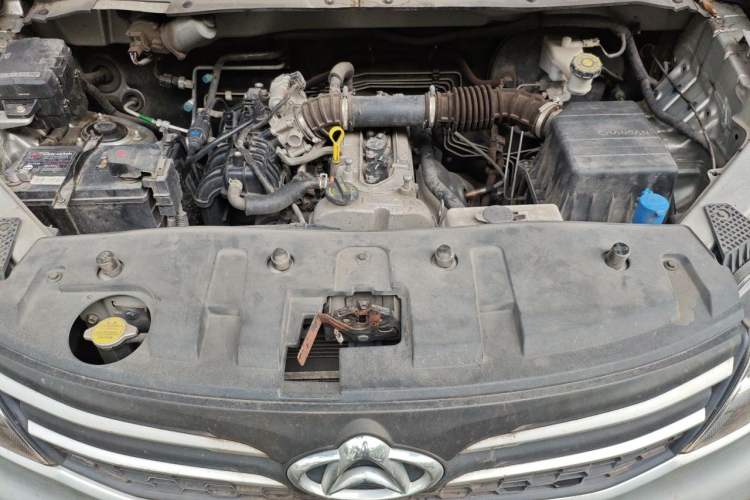 Used CHANGAN KAICHENG Ounuo S 2021 1.5L Ono S Smart Edition Dual-Steaming Air-Conditioned Bus JL473QG Engine Bay
