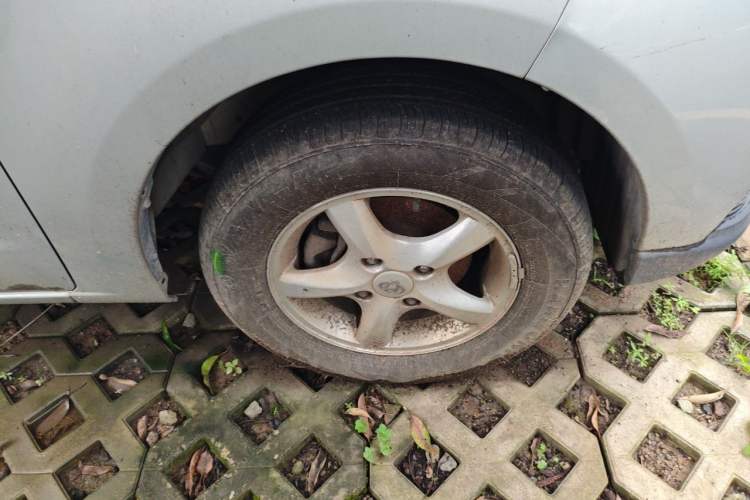 Used CHANGAN KAICHENG Ounuo S 2021 1.5L Ono S Smart Edition Dual-Steaming Air-Conditioned Bus JL473QG Right Front Wheel Hub