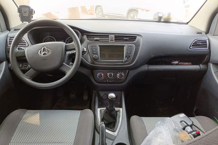 Used CHANGAN KAICHENG Ounuo S 2021 1.5L Ono S Smart Customized Dual-Steaming Air-Conditioned Bus JL473QG Center Console